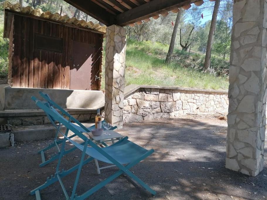 Meyreuil-terrasse-au Calme En Campagne-clim Appartement Meyreuil